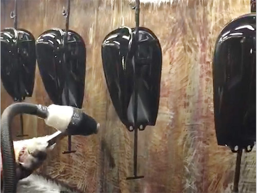 摩托車配件噴涂